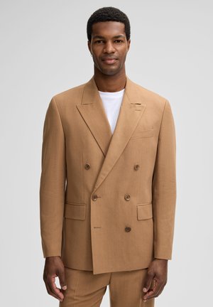Brauner, doppelt knöpfbarer Blazer mit zwei Knöpfen, Reverskragen und Seitentaschen. Hergestellt aus einem leichten Stoff mit glatter Textur.