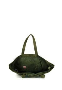 Borsa tote verde oliva con doppio manico, interno spazioso, tasca interna e base blu a contrasto. Realizzata in tessuto resistente con una texture liscia.