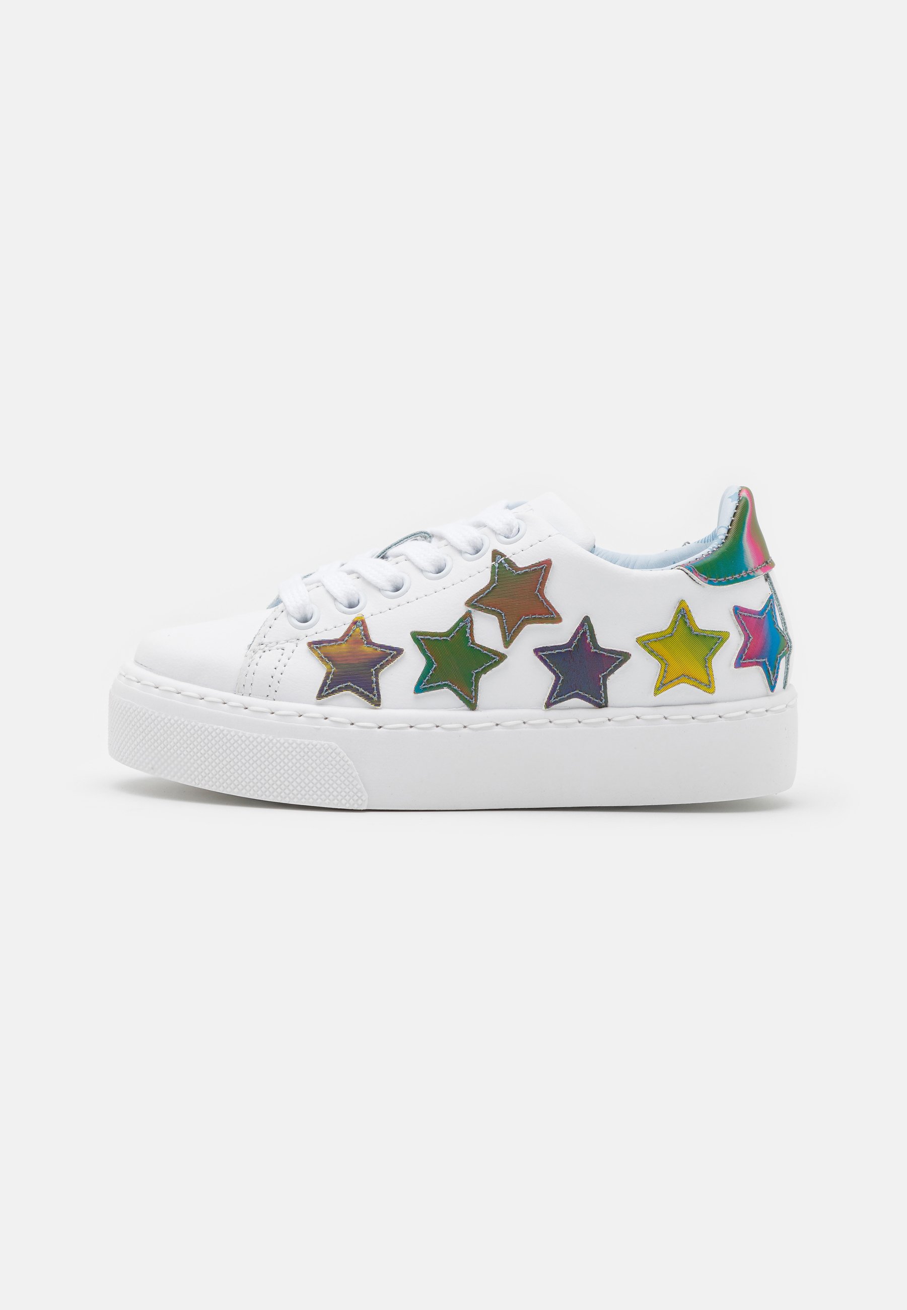 white star trainers