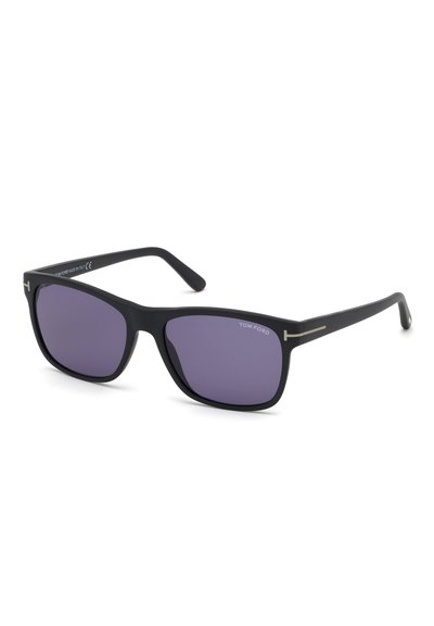 Occhiali da sole in plastica nera con montatura rettangolare, lenti viola e sottili dettagli dorati sulle stanghette. Design elegante per la protezione dal sole.