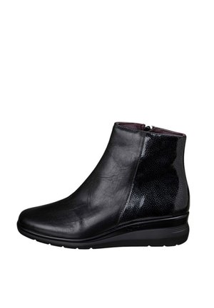 PLANOS 10736 - Botines de cuña - black