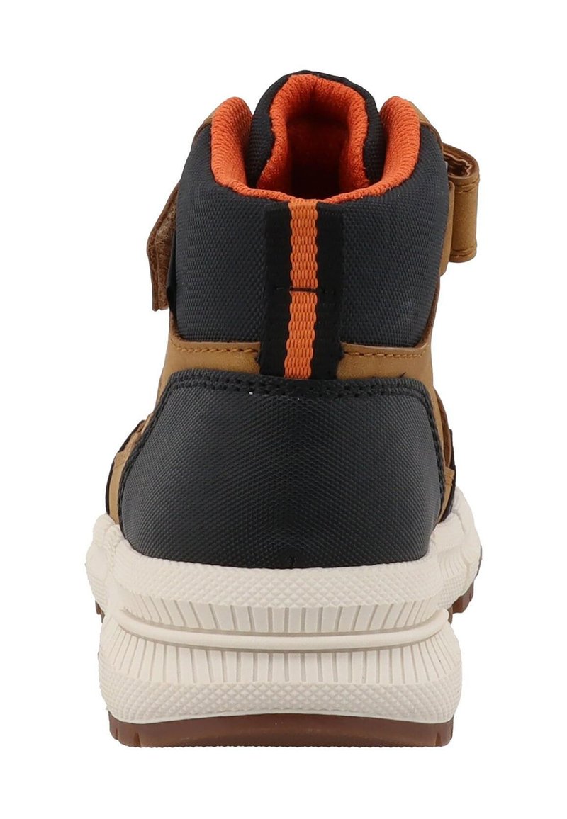 Braune und graue High-Top-Sneaker mit orangefarbenem Innenfutter, schwarzem Streifen, strukturiertem Sohle und verstellbarem Riemen für einen sicheren Sitz.