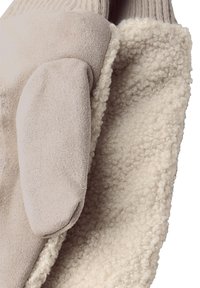 Beige vante med et glat, blødt ydre lag og et fuzzy inderside. Har en buet tommelfinger og ribbet manchet ved håndleddet.