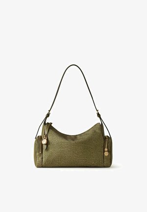 Borsa a tracolla in pelle verde oliva con texture, con cursori tondi dorati e una tracolla sottile singola.