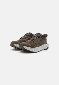 HOKA ANACAPA 2 LOW GTX - Túracipők - deep umber/stardust