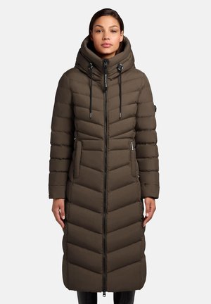Lang, donkerveren pufferjack met chevron-stiksel, afneembare capuchon, voorkant met rits en twee zijzakken. Gladde, geïsoleerde stof.