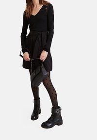 Motivi Gonna a pieghe - black