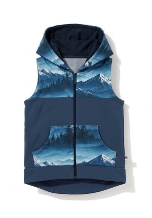 Bezrękawnik w kolorze granatowym z kapturem, z zamkiem błyskawicznym z przodu i nadrukiem krajobrazu górskiego na kapturze, piersi oraz na kieszeniach kangurzych.