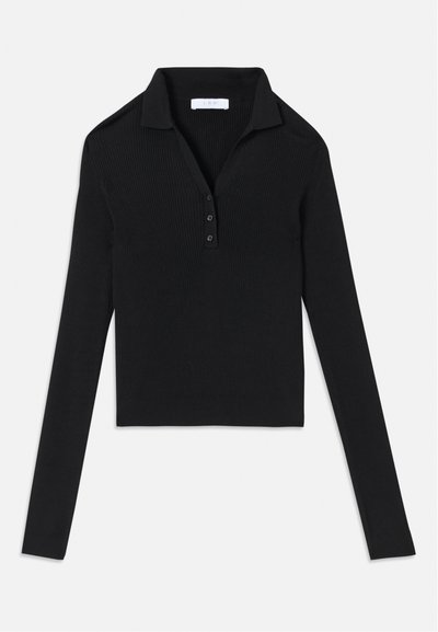 Must musta pikad varrukad polo särk, millel on sooniline tekstuur, krae ja kolm nööpaukku. Jõulise disaini, lühikese pikkusega. Lihtne ja minimalistlik.