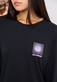 Salomon DIGITAL SWAMP TEE UNISEX - Μπλούζα με μακριά μανίκια - deep black