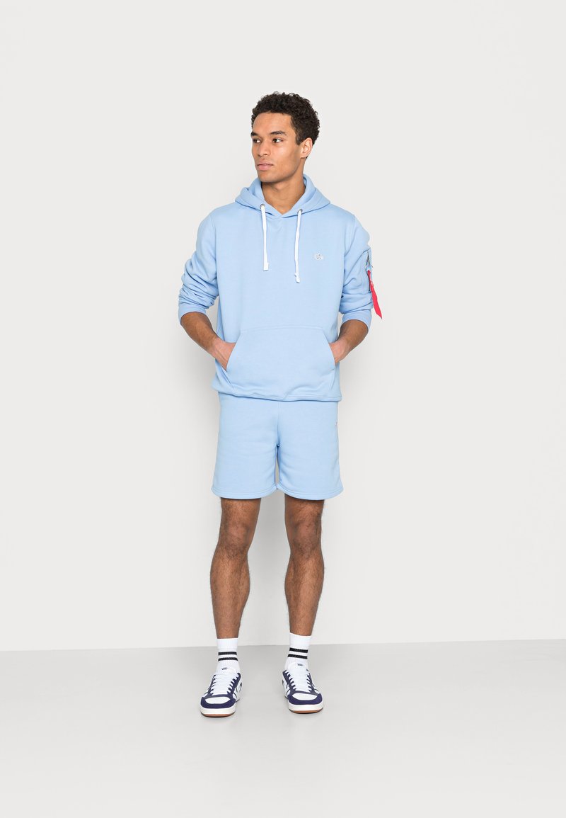 Herren Trainingsanzüge | Alpha Industries UNISEX Jogginghose light blue/hellblau - DK34143 Herren Trainingsanzüge | Alpha Industries UNISEX Jogginghose light blue/hellblau - DK34143