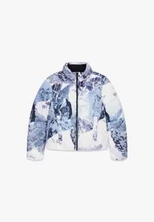 Gepolsterte Jacke mit einem grafischen Bergdruck in Blau- und Weißtönen. Verfügt über einen hohen Kragen, einen Reißverschluss vorne und Seitentaschen.