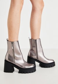 High heeled ankle boots - gunmetal