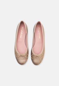 Pretty Ballerinas Ballerinaskor - gold-coloured
