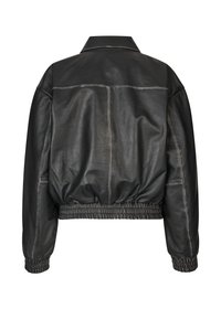 Veste en cuir noir avec un design court, dotée d'un col structuré, d'un ourlet élastiqué et de coutures contrastées dans le dos.