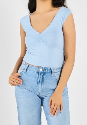 Jednoduché tričko - light blue