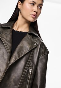 Pieces PCAMINA  - Veste en similicuir - wren