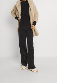 YAS Maglione - black