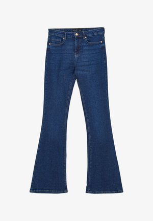 Jeans in denim blu a gamba svasata con vita a media altezza, cinque tasche e dettagli in ottone. Tessuto morbido con cuciture a contrasto lungo le cuciture.