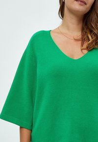 PEPPERCORN PCROSALIA - Strickpullover - bright green