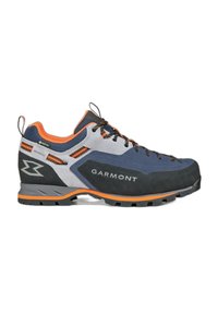 Scarpe da trekking Garmont con tomaia in suede e tessuto blu e grigio. Presentano dettagli arancioni, una protezione in gomma sulla punta e una suola aderente per la massima trazione.