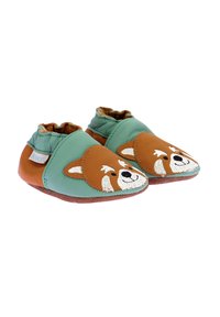 Chaussures en cuir pour bébé en vert menthe et beige avec des visages d'animaux brodés, semelles rembourrées, ouvertures élastiques et accents en tissu doux.
