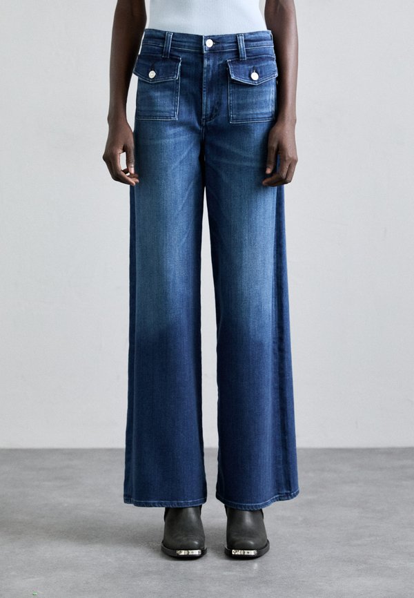 RAVEN PATCH POCKET WIDE LEG - Relaxed fit jeans