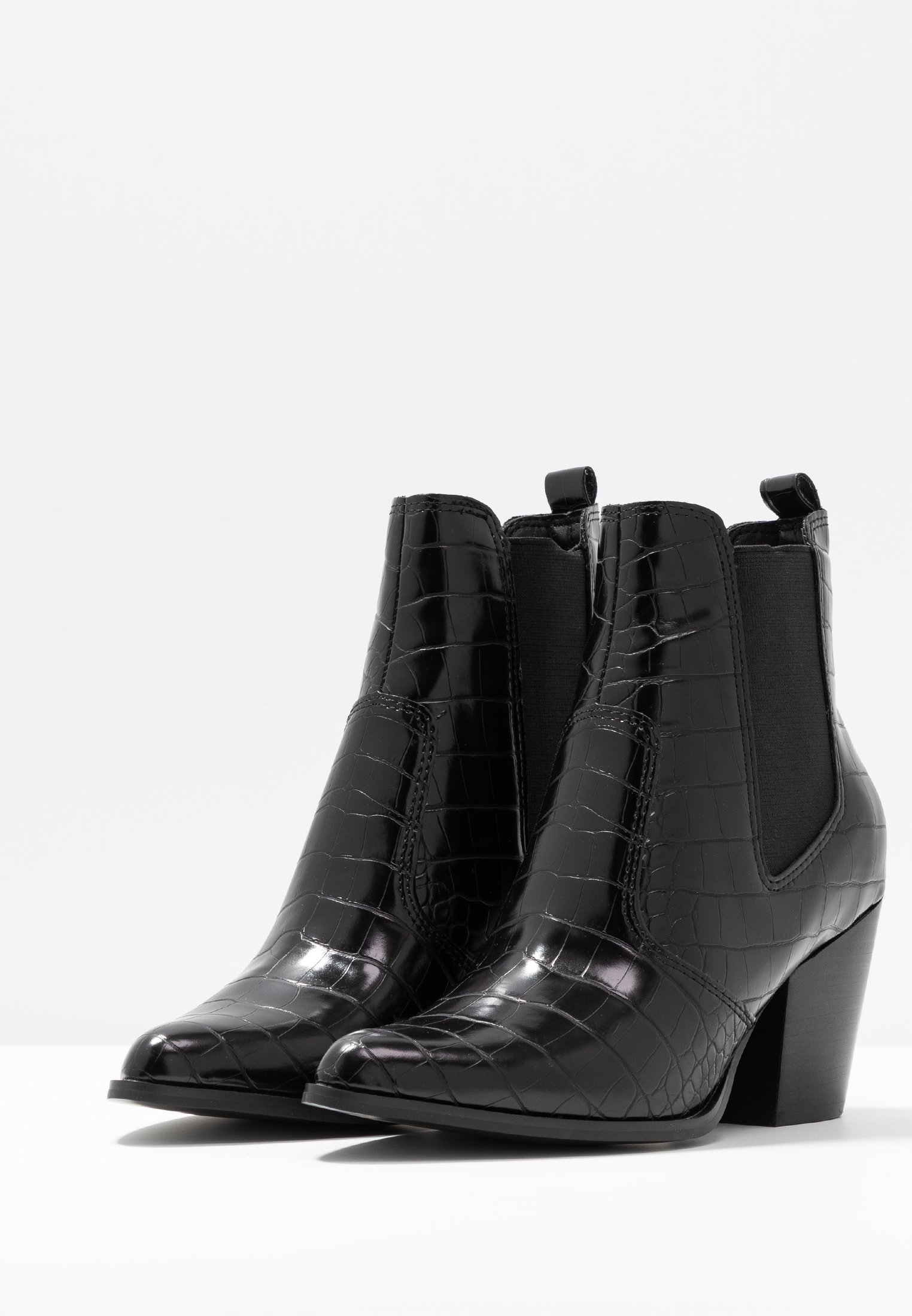 steve madden patricia boots