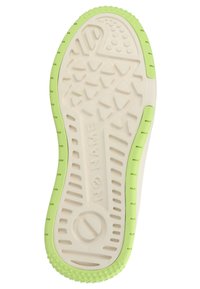 Shoe sole with a white base and vibrant green accents. Textured surface features grip patterns and "NO NAME" branding.