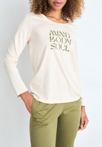 Triumph SET - Nachtwäsche Set - green/light combination