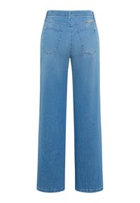 Lichtblauwe jeans met een breed pijpdesign, middelhoge taille en twee achterzakken. De stof lijkt glad met een lichte vervaging.
