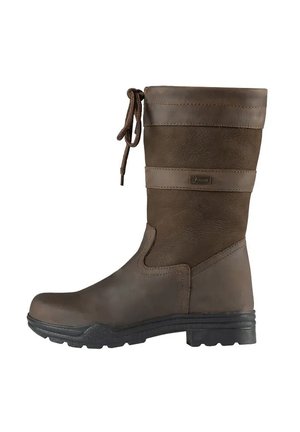 Stivale di pelle marrone a metà polpaccio con suola in gomma, dettagli cuciti e lacci nella parte alta posteriore.