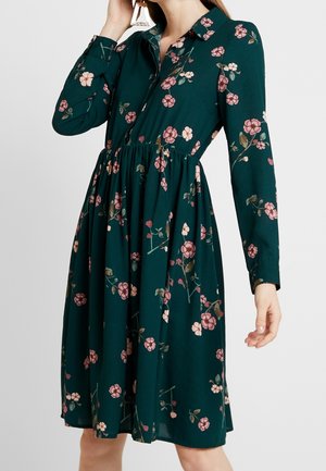 Day dress - green