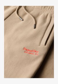 Niewybrane, cobblestone grey