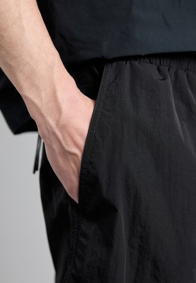 NN.07 WARREN - Badeshorts - black