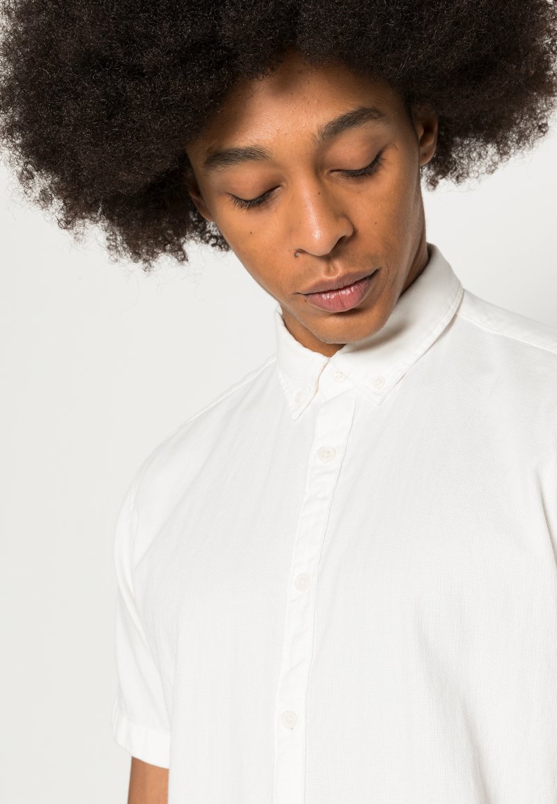 Herren Freizeithemden | Esprit Hemd off white/offwhite - TP37270 Herren Freizeithemden | Esprit Hemd off white/offwhite - TP37270