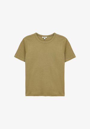 Oliven grøn, kortærmet bomulds T-shirt med rund hals og synlig syning, lagt fladt på hvid baggrund.