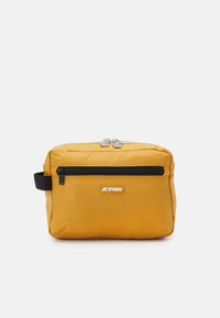 Unselected, yellow inca