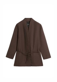 Bruine lange mouwen jas met open voorkant, een ceintuur aan de taille en twee voorzakken, afgebeeld op een witte achtergrond.