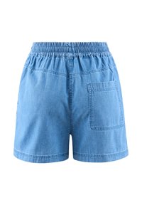 Szorty dżinsowe z elastycznym paskiem, w jasnoniebieskim kolorze i jedną kieszenią z tyłu. Materiał wydaje się miękki o gładkiej fakturze.