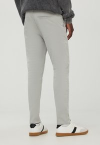 Terranova Chino - grigio cemento