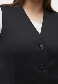 Vero Moda Curve VMCCADENCE TAILORED WAISTCOAT - Bodywarmer - black