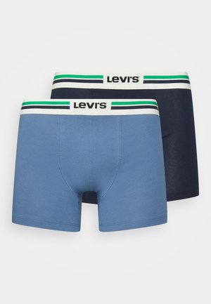 Dois pares de boxers Levi's: um em azul claro e outro em azul marinho escuro, com uma cintura contrastante em riscas verdes e brancas.