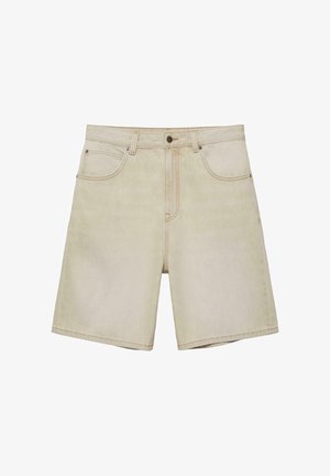 Pantaloni scurți din denim bej deschis cu nasture în față, fermoar, bucle pentru curea și design cu cinci buzunare pe un fundal alb.