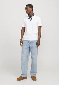 Jack & Jones Alex - Platūs džinsai - blue denim