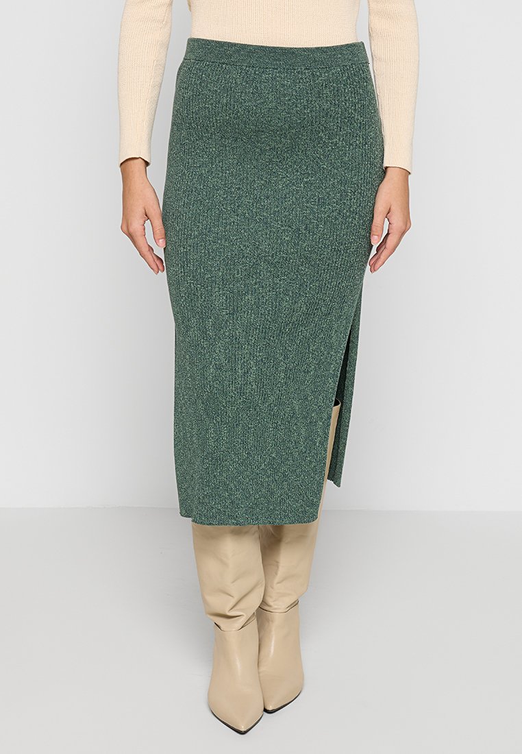 Vanessa Bruno Kokerrok groen Vanessa Bruno Kokerrok groen