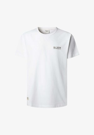 Biały bawełniany t-shirt z krótkimi rękawami, okrągłym dekoltem i nadrukowanym logo na piersi. Posiada małą metkę na dole.