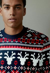 Next CHRISTMAS - Pusa - red blue