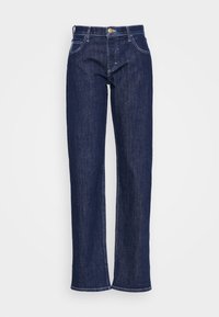 Jeans de denim azul oscuro con un diseño de pierna recta, cinco bolsillos, cierre de botón y detalle de costura blanca a lo largo de las costuras.