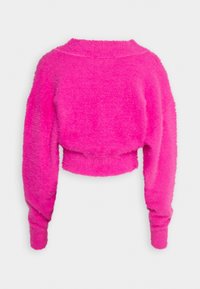 Helles pinkes, kurzes Sweatshirt mit flauschiger Textur, langen Ärmeln und rundem Halsausschnitt, mit gerippten Bündchen und Saum.